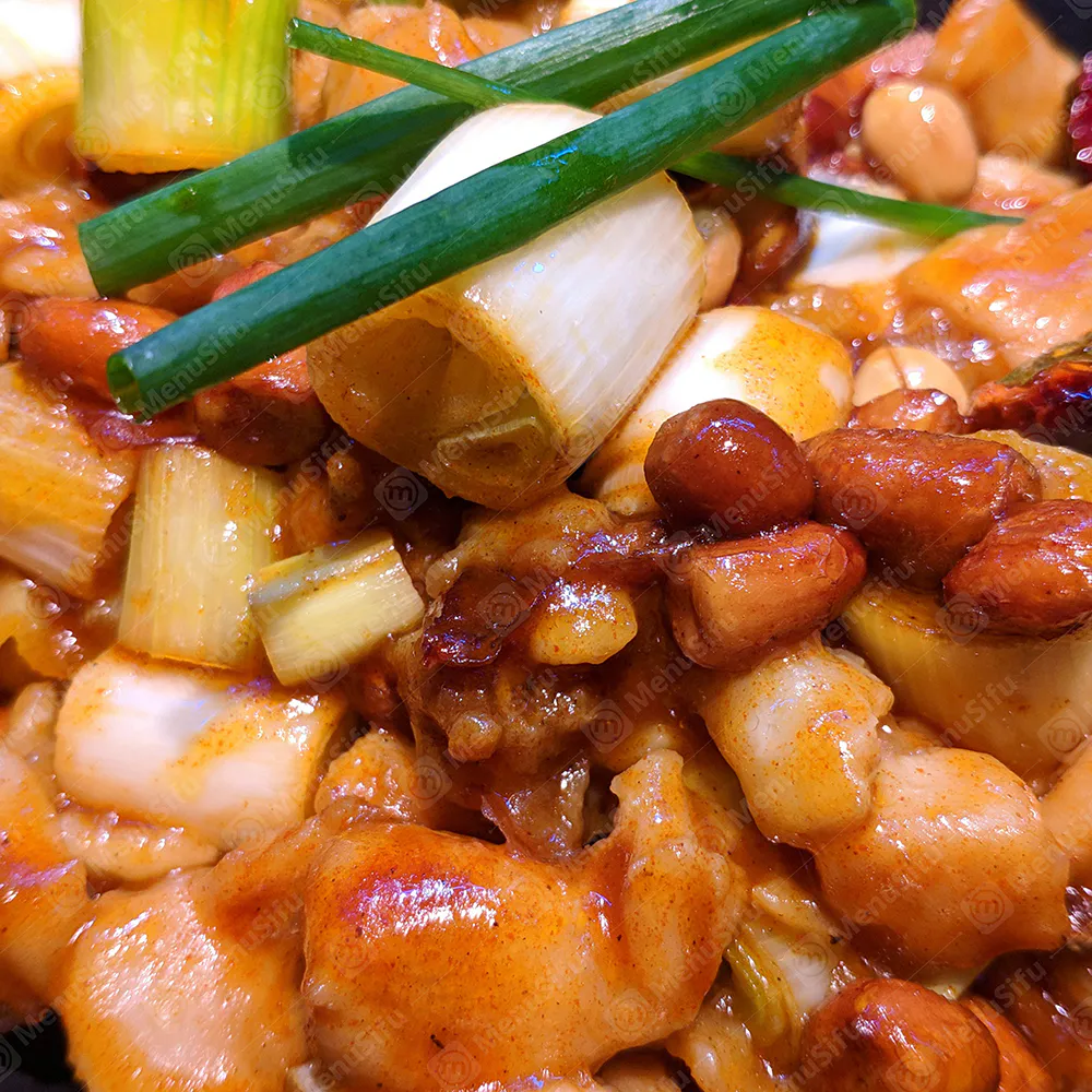 Spicy kung pao chicken with peanuts at Golden Buddha, a Chinese Restaurant in San Jose